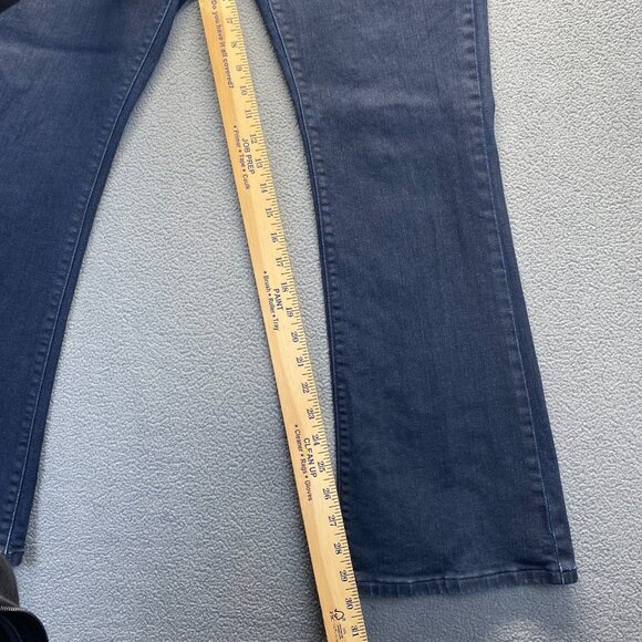 Levis Boot Cut SkinnyJ eans Women's Size 12M Stretch Mid Rise Denim - Picture 5 of 10